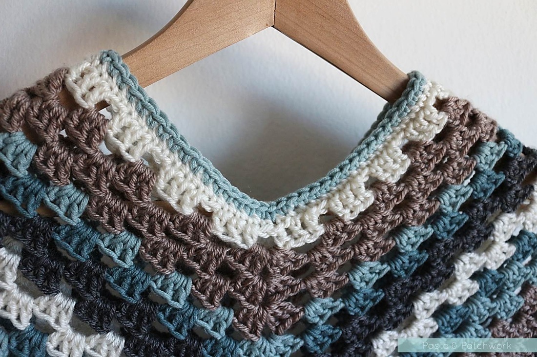 Granny crochet poncho with simply, lightweight collar | Pasta & Patchwork